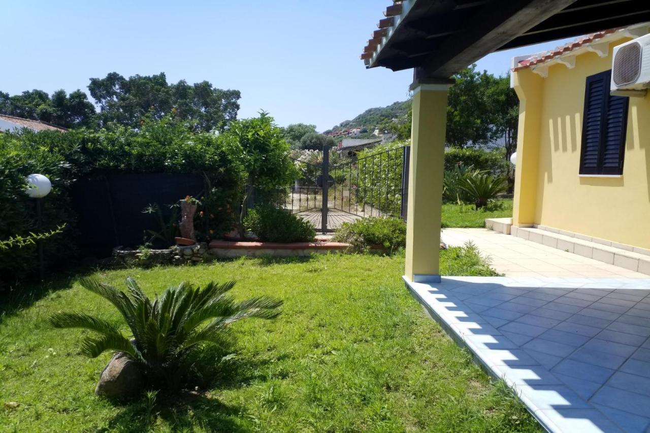 Villa Azzurra Nel Centro Di Costa Rei Exterior photo