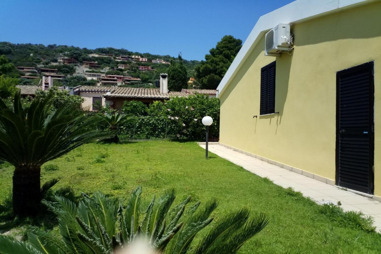 Villa Azzurra Nel Centro Di Costa Rei Exterior photo